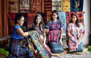 contacto Cyman Travel