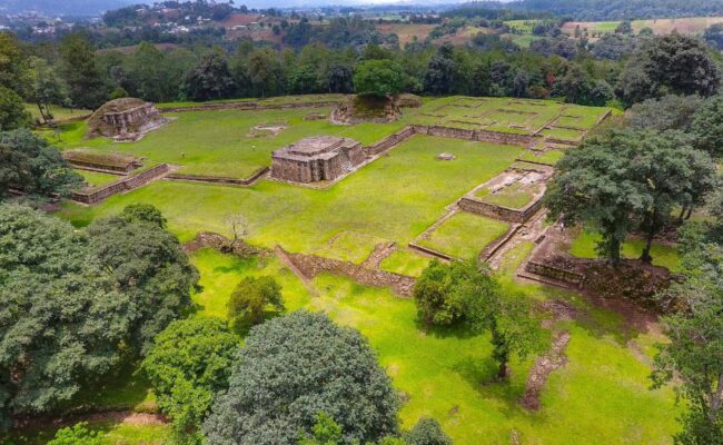 tour Iximché Guatemala